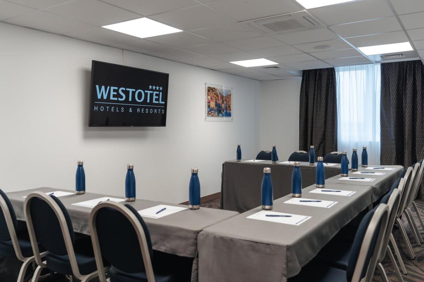 Westotel Taverny - Paris Val-D'Oise Exteriör bild
